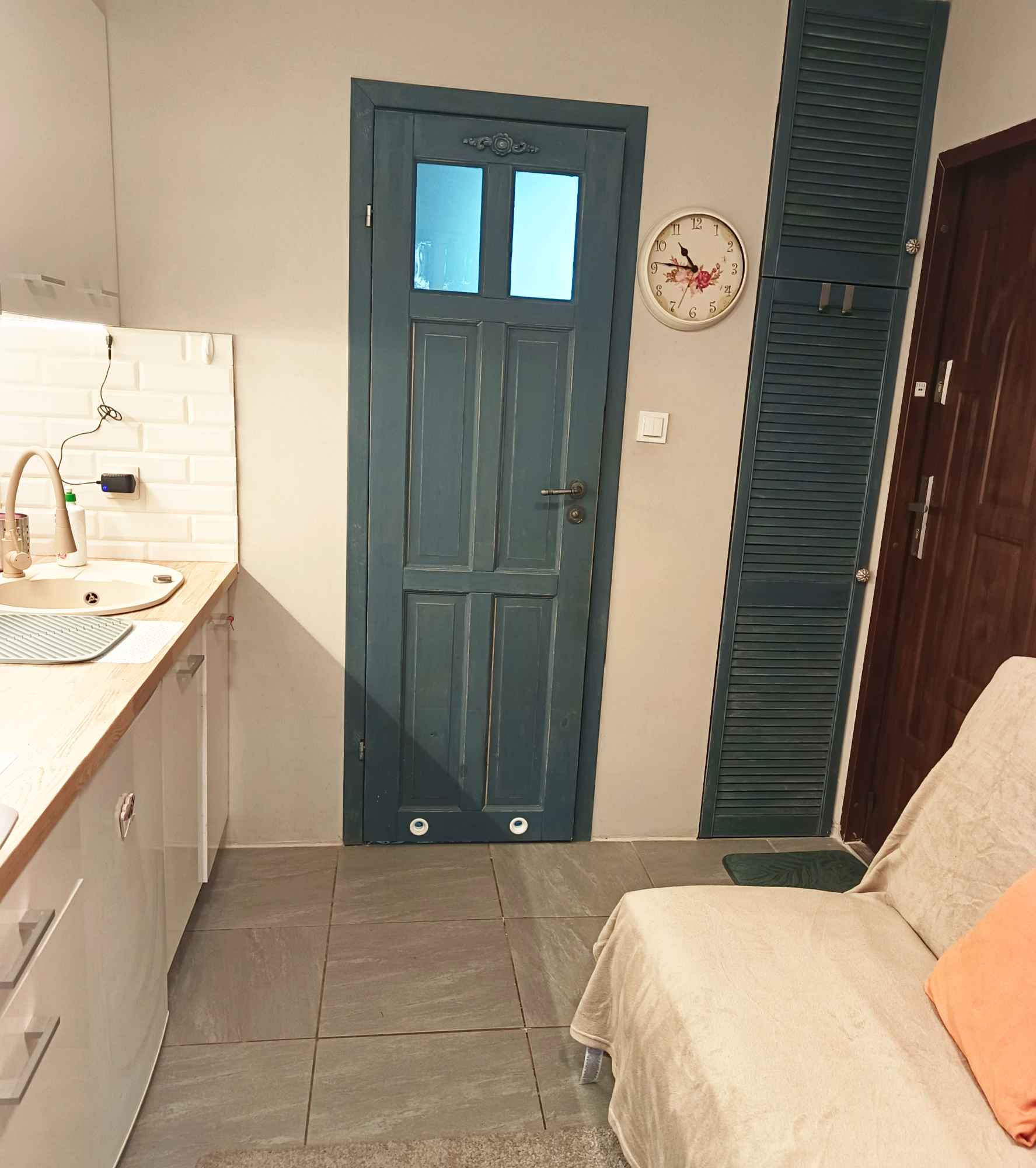 Do wynajęcia mikrokawalerka w sercu starej Saskiej Kępy Praga-Południe - zdjęcie 5