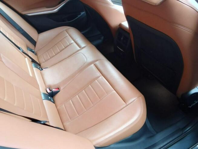 BMW 330i perfekcyjna Executive brązowe skóry Bydgoszcz - zdjęcie 8