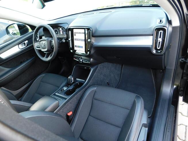 Volvo XC 40 2.0D3 z Gwarancją Bezwypadkowy Żyrardów - zdjęcie 9