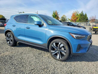 Volvo XC 40 Najwyższa wersja wyposażenia ULTRA / AWD / B5