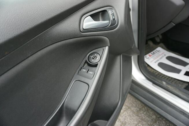 Ford Focus zarejestrowany, ubezpieczony, polski salon Opole - zdjęcie 9