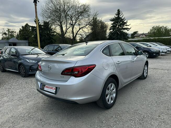 Opel Astra 1.6 CDTI 110KM/Nawigacja/Zamiana/Kredyt/Pakiet VIP Gwarant Warszawa - zdjęcie 9
