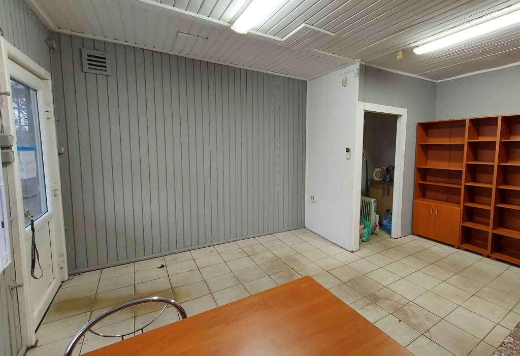 PAWILON HANDLOWY 25m2 W ATRAKCYJNEJ LOKALIZACJI Nowe Miasto - zdjęcie 4