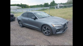 Volvo S60 R-DESIGN / AWD / T5 / niski przebieg