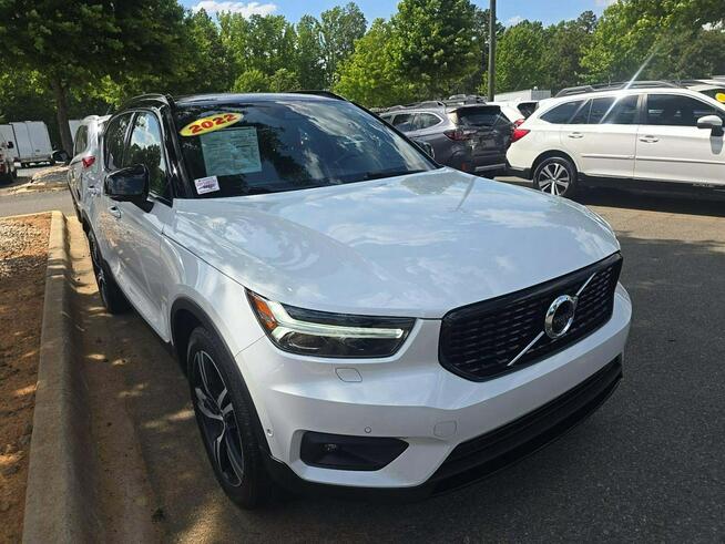 Volvo XC 40 R-Design / 4x4 / niski przebieg Warszawa - zdjęcie 1