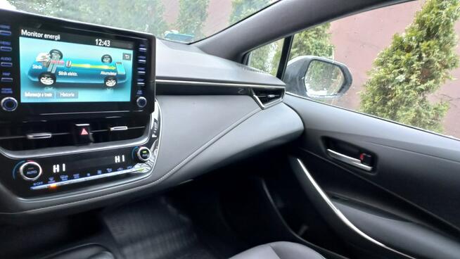 Toyota Corolla Comfort e-CVT 1.8 Hybryda Pełna historia ASO FV23% Gdańsk - zdjęcie 10
