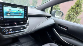 Toyota Corolla Comfort e-CVT 1.8 Hybryda Pełna historia ASO FV23% Gdańsk - zdjęcie 10