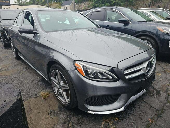 Mercedes C 300 4Matic / pakiet AMG / niski przebieg Chwaszczyno - zdjęcie 1