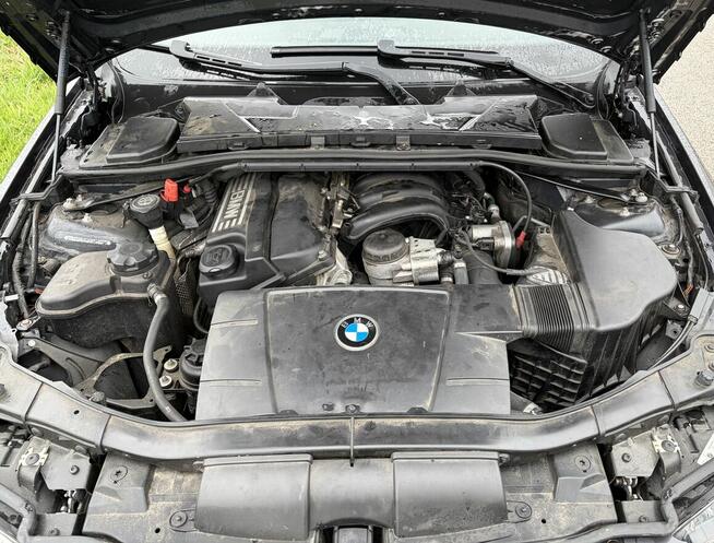 BMW 318i - całe ORYGINAŁ LAKIER - udokumentowany przebieg Legionowo - zdjęcie 10