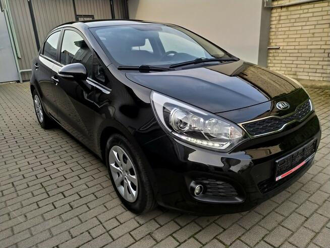 Kia Rio 1.4 Benzyna Ledy Grzane Fotele i Kierownica Zarejestrowany Strzała - zdjęcie 9