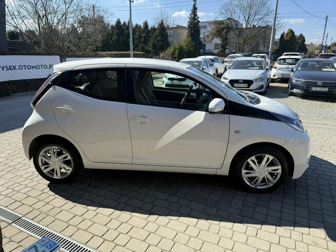 Toyota Aygo !! Rezerwacja !! Orzech - zdjęcie 5