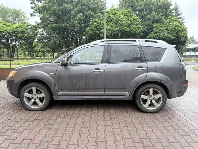 Syndyk sprzeda Mitsubishi Outlander 2.0 DI-D 4WD 2008 r. Bełchatów - zdjęcie 7