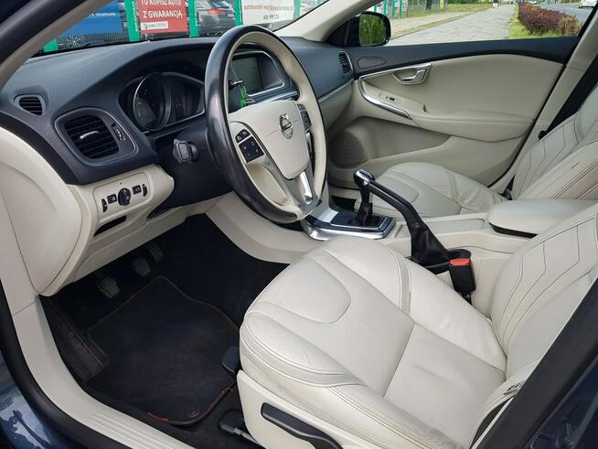 Volvo V40 2,0 D3 Jasne Skóry Kamera Nawigacja Zarejestrowany Gwarancja Włocławek - zdjęcie 10