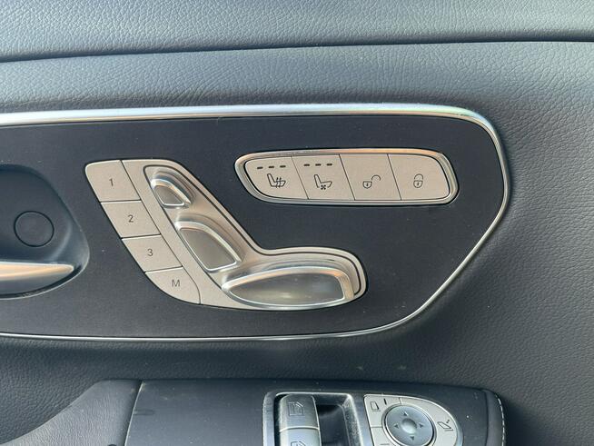 Mercedes Klasa V Exclusive 4Matic AMG Burmester Gliwice - zdjęcie 11