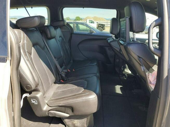 Chrysler Pacifica / Bogata wersja / automat / niski przebieg Warszawa - zdjęcie 11