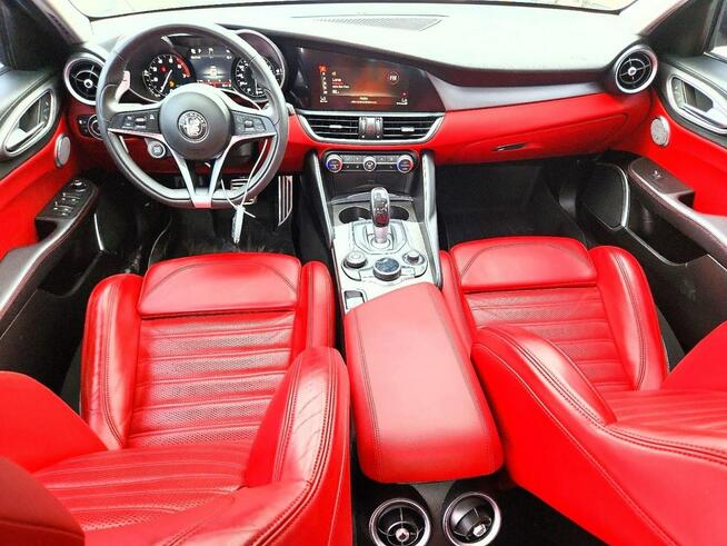 Alfa Romeo Giulia Wersja Ti / AWD / niski przebieg Chwaszczyno - zdjęcie 8