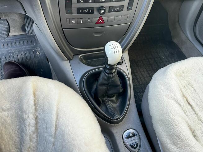 sprzedam samochód marki Citroen C5 z 2006 r. Tarnów - zdjęcie 7