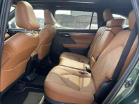 Toyota Highlander Hybrid AWD Panorama  Kamery 360 Skóra 7os.  248KM Gliwice - zdjęcie 12