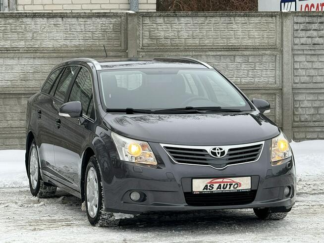 Toyota Avensis 1,6VVTi 132KM SOL/Pod.Fotele/Hak/Serwisowany Węgrów - zdjęcie 2