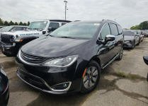Chrysler Pacifica LIMITED / Hybryda / niski przebieg