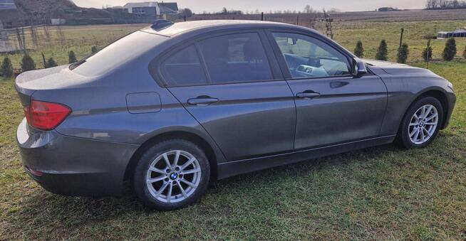 BMW Seria 3 318d Touring Blue Performance Sport Line Chojnice - zdjęcie 12