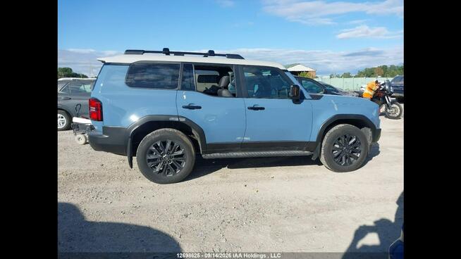 Toyota Land Cruiser Bogata wersja wyposażenia / AWD / niski przebieg Chwaszczyno - zdjęcie 6