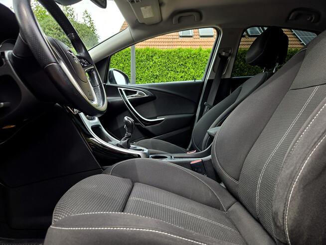 Opel Astra HB 1.4T Benz. 120KM 2011r Navi, Manual, Tempomat Tychy - zdjęcie 8