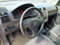 Samochód Volkswagen Touron rok 2007