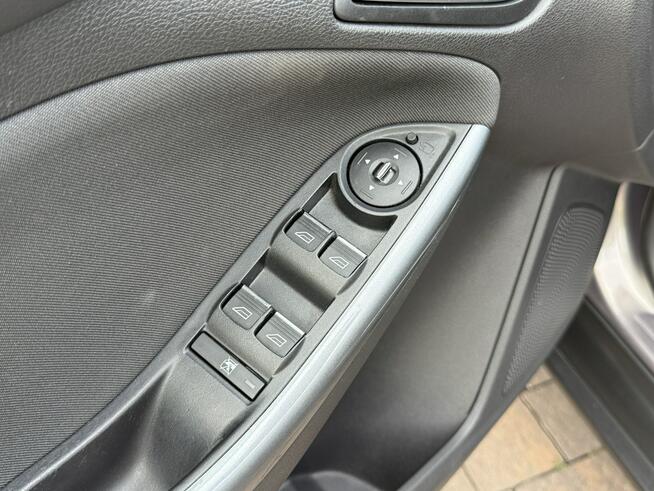 Ford Focus 12r. 1.0 benzyna bezwypadkowy bogata wersja Konradów - zdjęcie 8