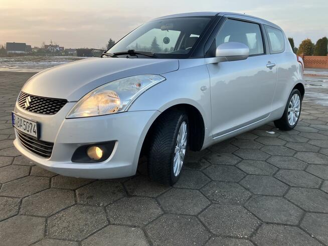 Suzuki Swift, Klimatronik, podgrzewane siedzenia z Niemiec Żnin - zdjęcie 1