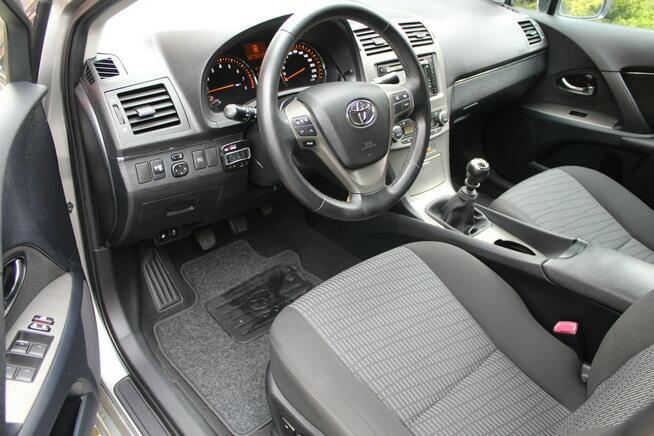 Toyota Avensis 147 KM Benzyna Przebieg 96 tys km Sedan Lubań - zdjęcie 9