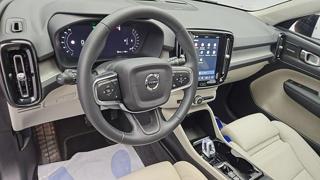 Volvo XC 40 B3 Plus Dark aut ! Z Polskiego Salonu ! Faktura VAT ! Warszawa - zdjęcie 9