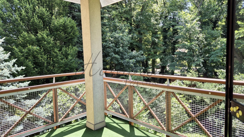 Apartament w ciszy i zieleni na zamkniętym osiedlu Konstancin-Jeziorna - zdjęcie 3