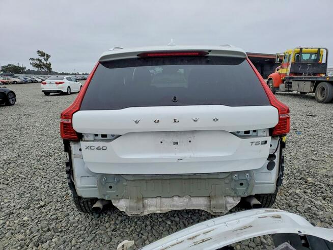 Volvo XC 60 INSCRIPTION / AWD / T5 / niski przebieg Warszawa - zdjęcie 6