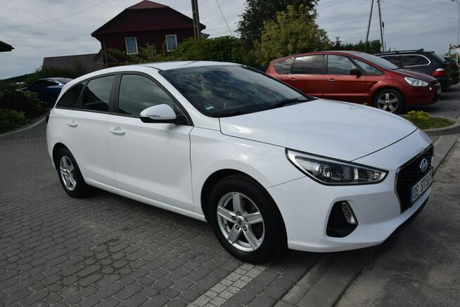 Hyundai i30 1.4B MPI Navi Kamera Oryginał lakier 2018r Sprowadzony Majdan Sieniawski - zdjęcie 9