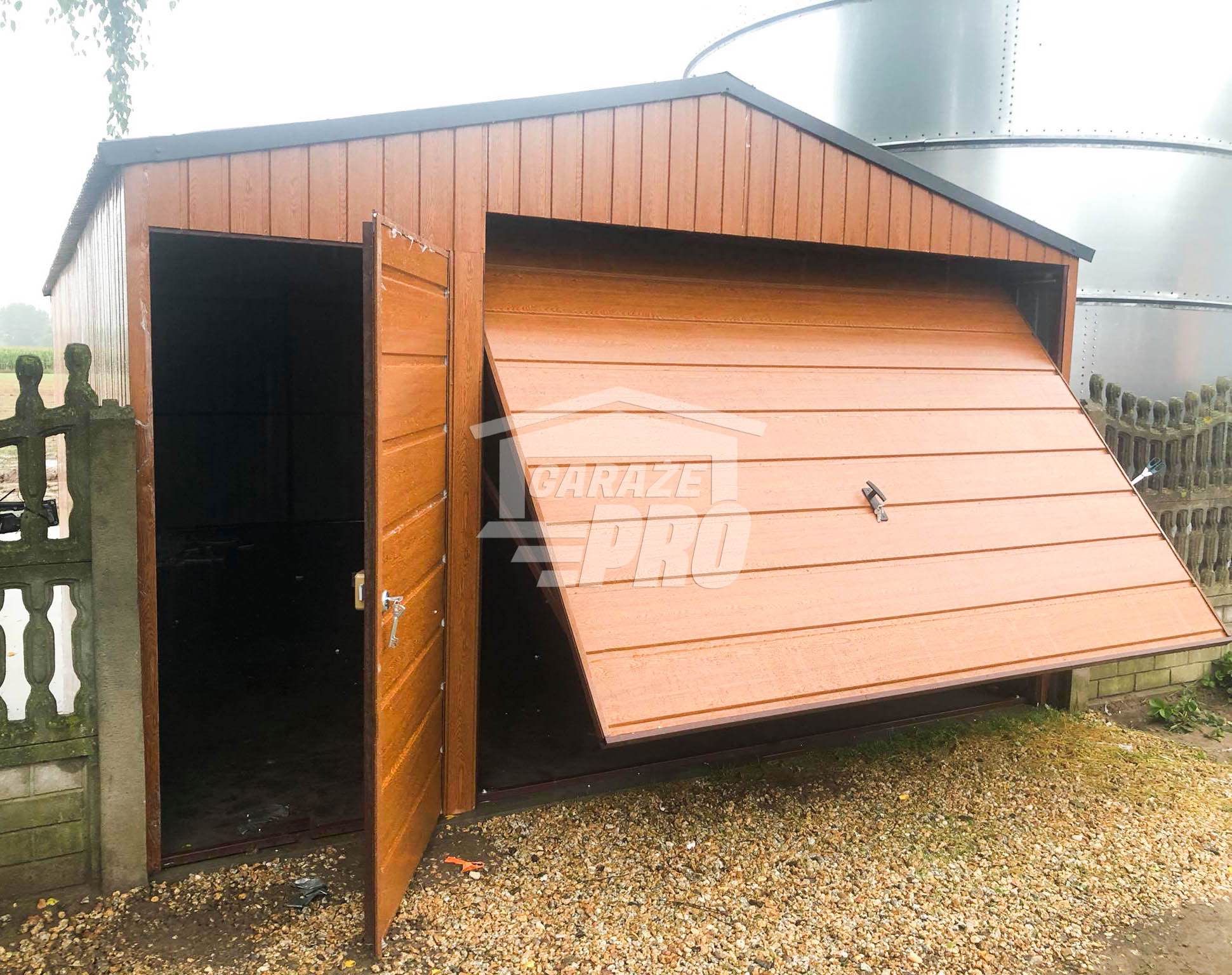 Garaż blaszany 4x6 Brama + drzwi drewnopodobny Dach dwuspadowy GP95 Lublinów - zdjęcie 4