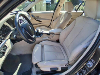 BMW 320d 184KM Modern X-Drive Jasne Skóry Navi El klapa Zare Słupca - zdjęcie 10