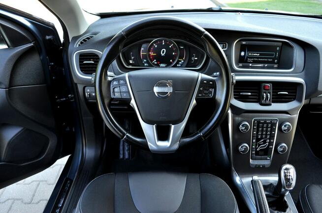Volvo V40 1,6Hdi 115KM Digital Kamera Navi  Parktronik Płock - zdjęcie 6