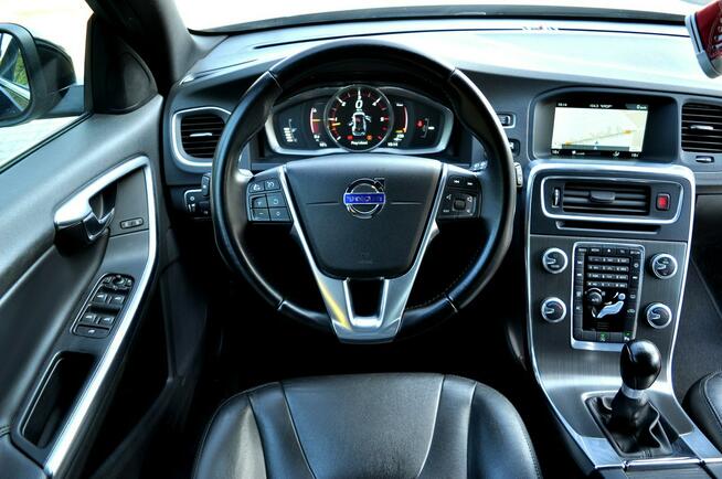 Volvo V60 2.0 D3 5-Cylindrów Lift Digital Led Navi Skóra Parktronik Płock - zdjęcie 6