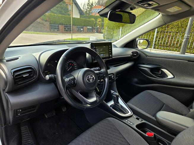 Toyota Yaris Hybrid 1.5 Benz. 116KM 2021r LED, Kamera, Tempomat Tychy - zdjęcie 9