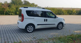 Fiat Doblo 1.4 T-jet 120 Lounge LPG Kraków - zdjęcie 7
