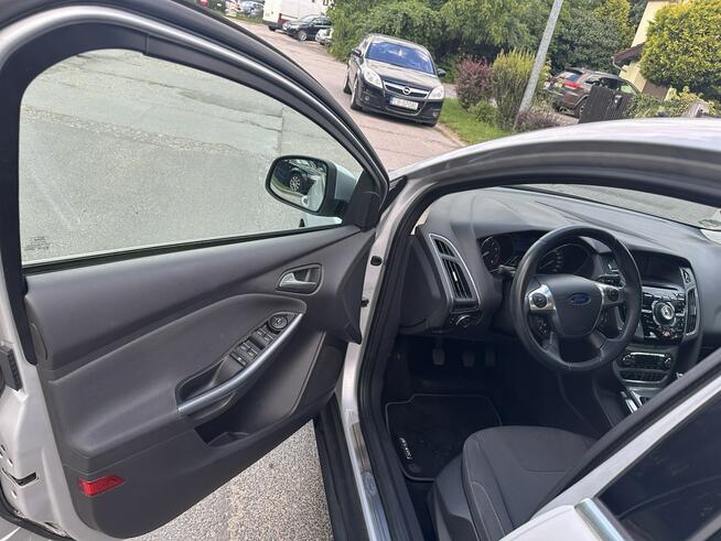 Focus Sedan 1.6 Ecoboost 150 km Titanium  Serwisowany z Niemiec Bydgoszcz - zdjęcie 10