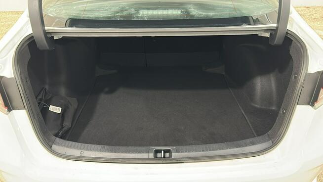 Toyota Corolla 1.8 Hybrid GPF Active sedan Warszawa - zdjęcie 11