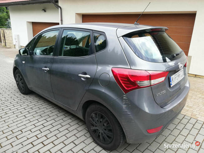 Hyundai ix20 2013 benzyna 1.4 szary metalik 158 500 km Kraków - zdjęcie 7