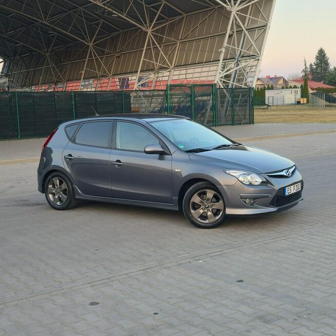 Hyundai i30 1.4 Blue Classic Ostrów Mazowiecka - zdjęcie 3