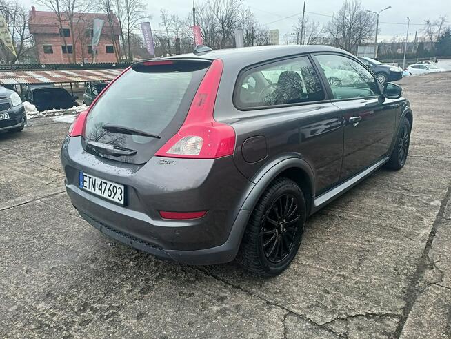 Volvo C30 bardzo zadbane, niski przebieg, jeden właściciel Tomaszów Mazowiecki - zdjęcie 9