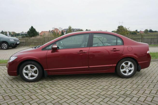 Honda Civic 1.8 140KM Sedan salon Lublin - zdjęcie 8