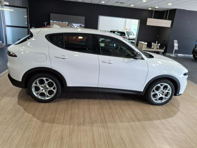 Alfa Romeo Tonale 1,5 T4 GSE mHEV DCT 7+ pakiet 130KM Ostrów Wielkopolski - zdjęcie 4