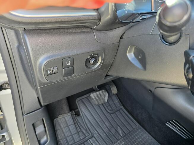 Citroen C3 1.2 110ps Navi LED Kamera ALUSY 16 Automat Gwarancja SHINE Gniezno - zdjęcie 12