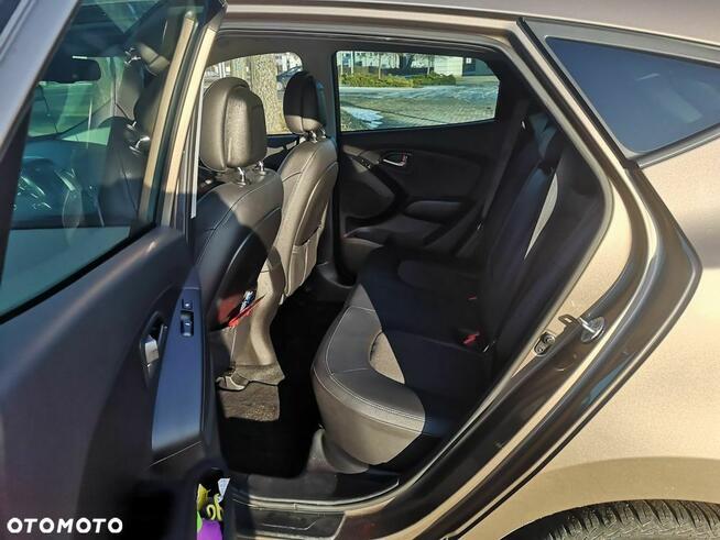 Hyundai ix35 1.6 2WD Fifa World Cup Edition Zduńska Wola - zdjęcie 11